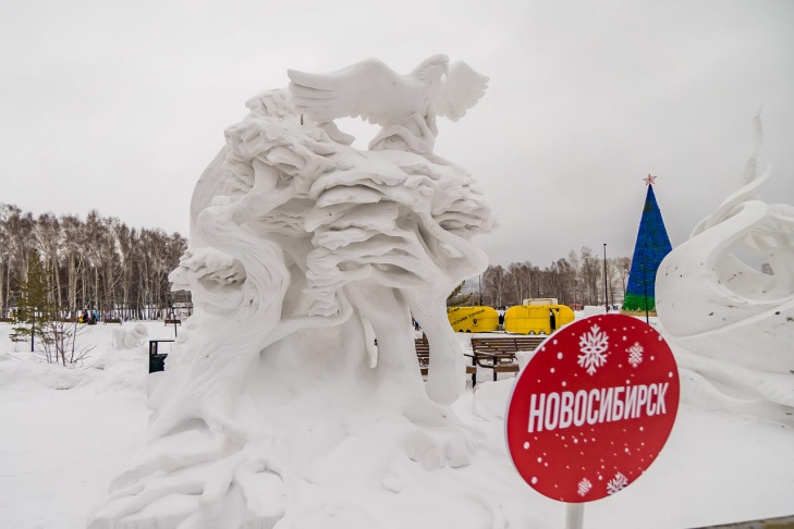 Мэрия назвала виновника разрушения скульптуры «Каракан» в Новосибирске