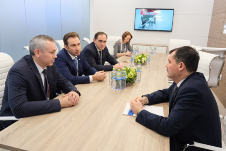 Губернатор Андрей Травников провёл в Москве деловые встречи по вопросам транспортного развития Новосибирской области
