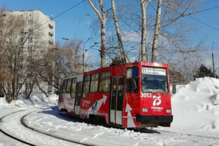 СКР начал проверку после удара током вагоновожатой трамвая №11 в Новосибирске