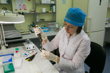 Тесты на коронавирус начали брать в новосибирских клиниках