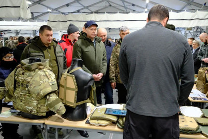 Новинки народного оборонно-промышленного комплекса представили в Новосибирской области