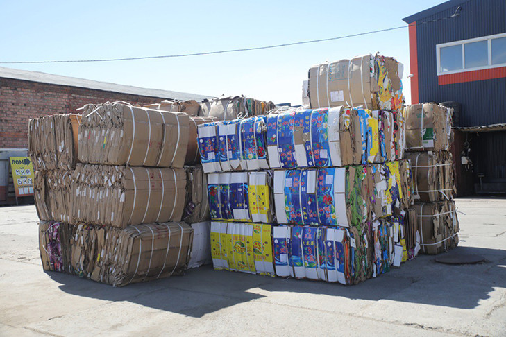 20 тонн макулатуры из синих контейнеров «САХ» отправились на переработку в 2025 году