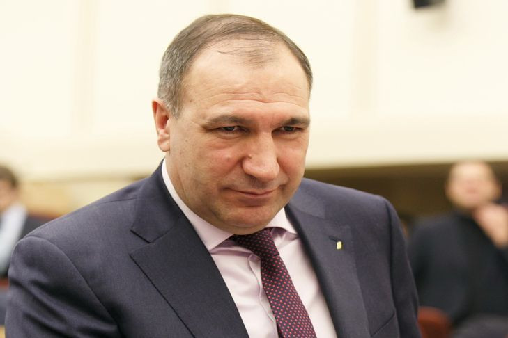 Майис Мамедов сменил Валерия Ильенко на посту вице-спикера областного парламента