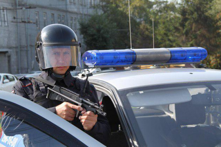 Газовый пистолет против автомата Калашникова – новосибирца осудили за угрозы росгвардейцам