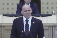 На апрельской сессии Заксобрания сенатор Карелин отметил непокорный Бердск