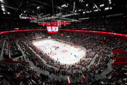 ХК Сибирь первой открыла счет на новой хоккейной арене в Омске