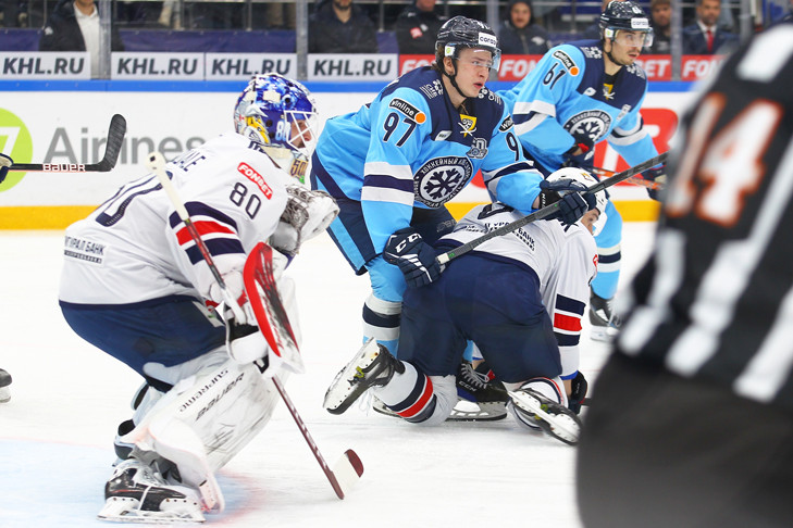 ХК «Сибирь» упустил победу над лидером «Востока»