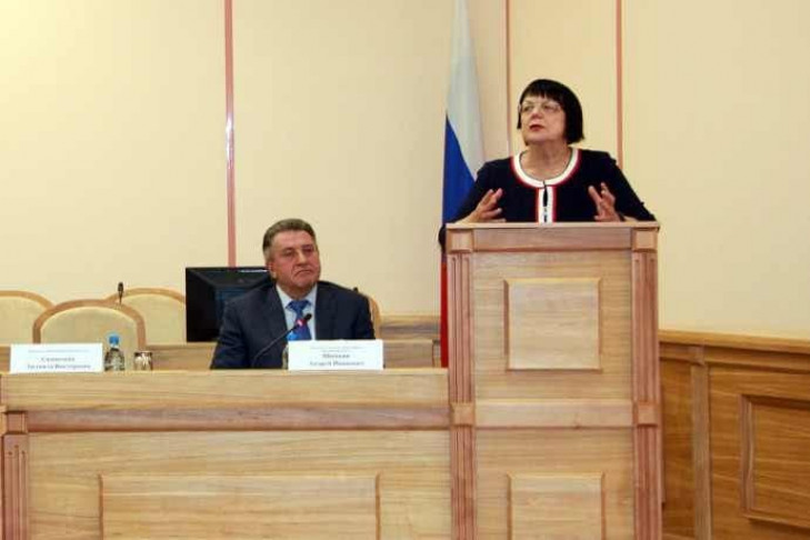 Нового председателя облсуда Людмилу Симанчеву представили в Новосибирске