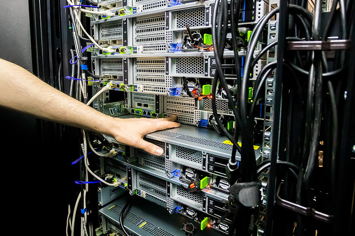 Черные майнеры украли электричества на 99 млн рублей в Новосибирской области