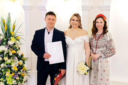 Свадебный бум-2026: новосибирцы встретили праздник Красная горка