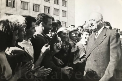 Генерал де Голль открыл «железный занавес» и приехал в Новосибирск 60 лет назад