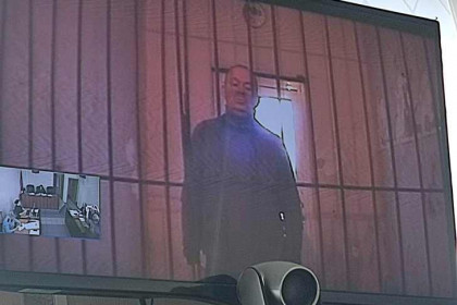 Экс-сенатору Владимиру Лаптеву суд продлил арест в Новосибирске