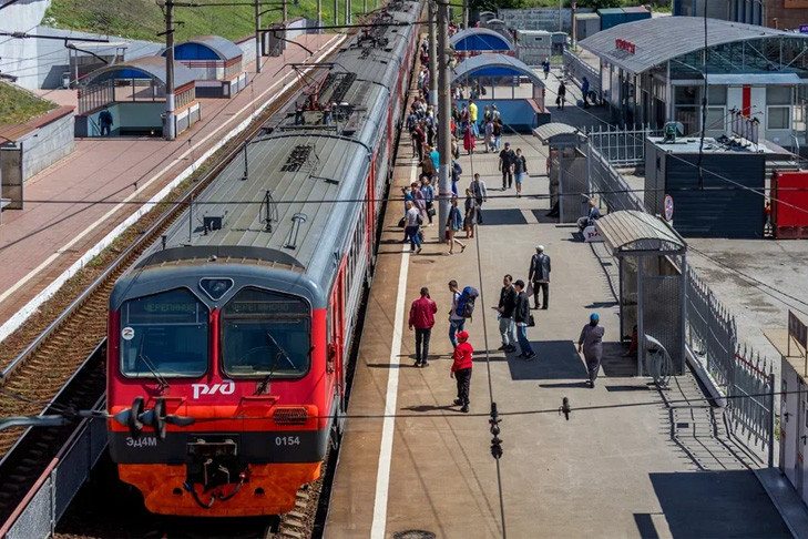 Ветераны труда и труженики тыла смогут бесплатно ездить в электричках в Новосибирской области