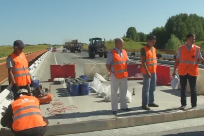 Семь мостов дорожники отремонтируют по-новому