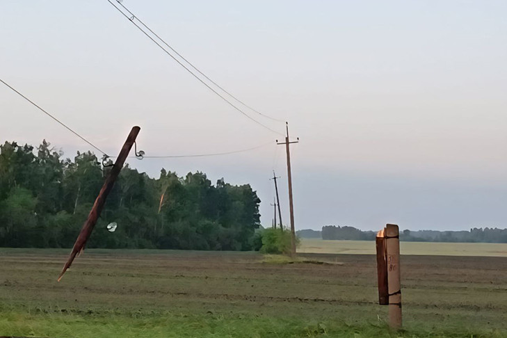 Последствия погодного апокалипсиса устраняют в Новосибирской области