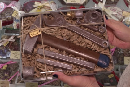 Молотки и гаечные ключи из шоколада делают в Новосибирске