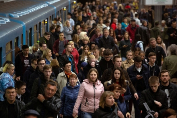 Брошенный парень парализовал работу Новосибирского метро 