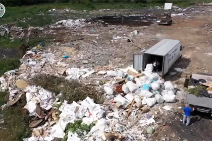Свалка под окнами: как жить рядом с бердским мусорным полигоном