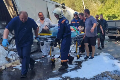 Пьяный дальнобойщик устроил крупное ДТП с пострадавшим в Новосибирске