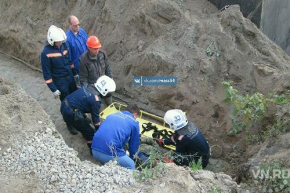 Бетонный блок упал на рабочего на стройке в Новосибирске