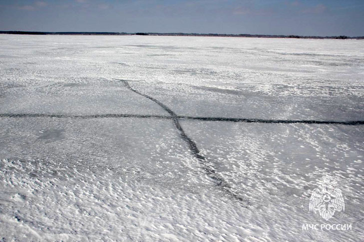 Четыре случая провала техники под лед произошло в Новосибирской области