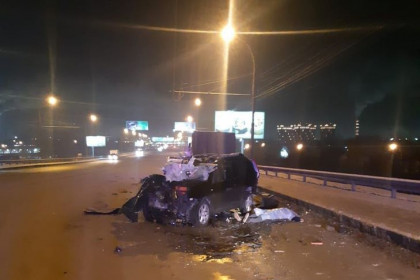 Смертельное ДТП произошло ночью 5 декабря на Димитровском мосту в Новосибирске