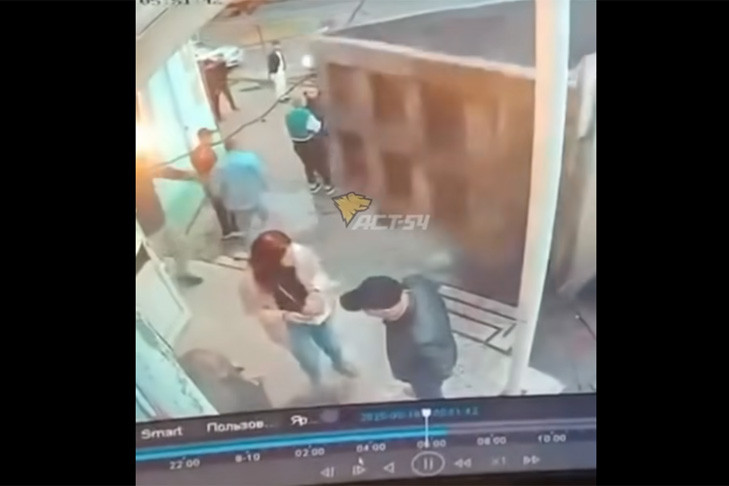 Протаранивший толпу в Новосибирске водитель объявлен в международный розыск