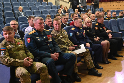 Участники проекта «Герои НовоСибири» приступают к стажировкам в органах власти