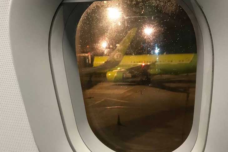 Самолету авиакомпании S7 рейсом «Новосибирск-Москва» запретили улетать из Толмачево