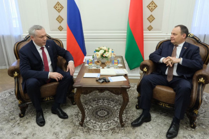 Роман Головченко и Андрей Травников провели в Минске рабочую встречу