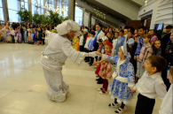 Губернатор Андрей Травников поздравил юных жителей Новосибирской области с праздником Рождества Христова