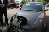 Сибиряки за год купили за границей около тысячи электромобилей