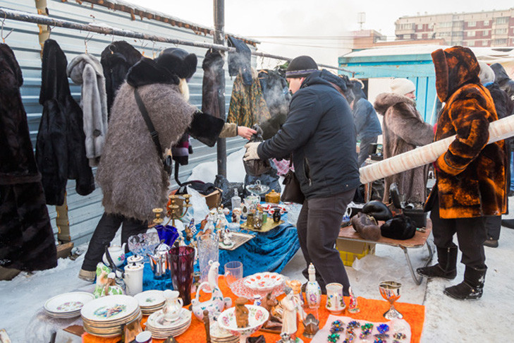 Рейды на блошином рынке Новосибирска устроили сотрудники мэрии