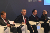 Губернатор оценил профессионализм участников строительного форума