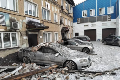 МЧС назвало причину обрушений зданий в Новосибирске и Бердске