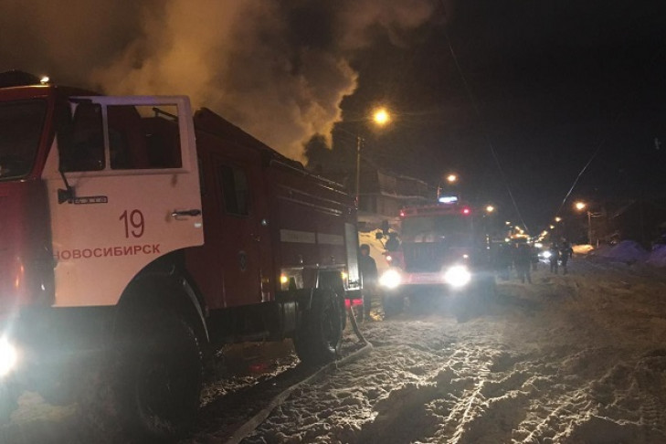 Три постояльца хостела получили ожоги на улице Волочаевская в Новосибирске 