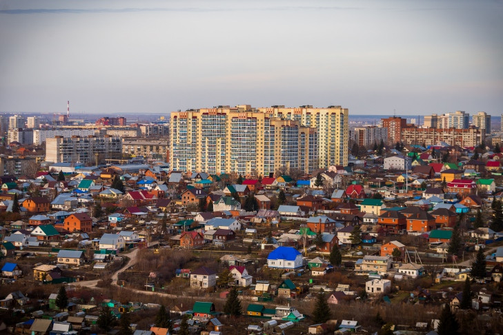 Новосибирская сирота получила квартиру после иска транспортной прокуратуры