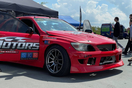 Кубок губернатора по дрифту состоялся на гоночном треке в Новосибирске