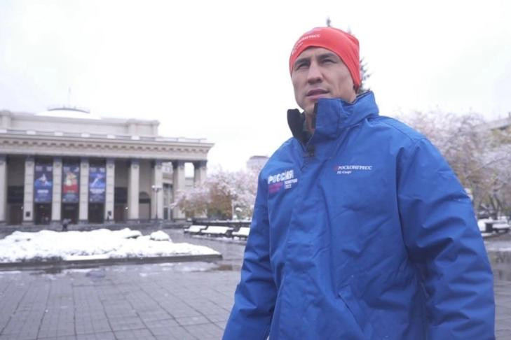 Олимпийский чемпион Роман Власов презентует автобиографию на турнире «Сила традиций» в Новосибирске