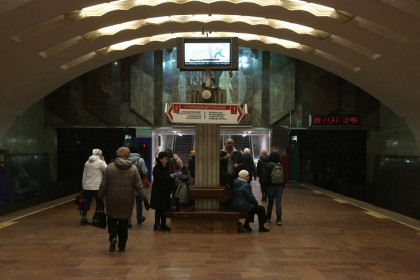 В Новосибирске мужчина спрыгнул на пути станции метро «Красный проспект»