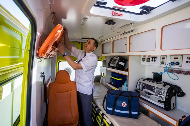 Восьмилетнего ребенка лечат от алкоголизма в Новосибирске