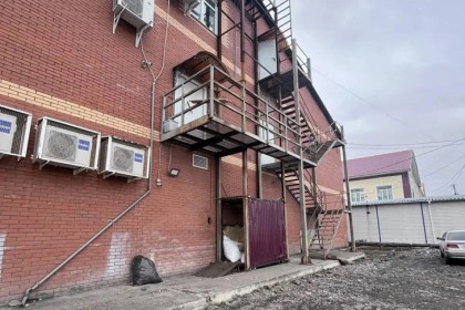 Прокуратура начала проверку по факту падения лифта с людьми в Татарске