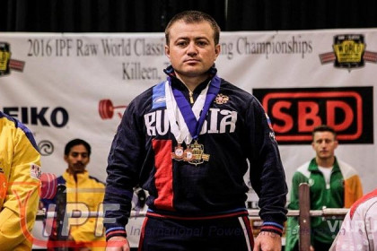 Спортсмен-тяжеловес из Новосибирска поднял 669 кг