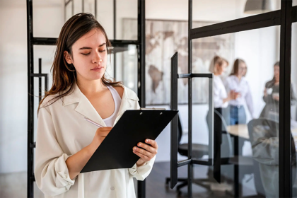 Как оставаться на связи с кандидатами — рассказали эксперты