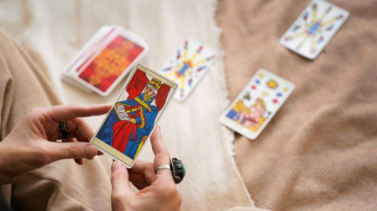 Карты Таро – всё? Россияне перестают покупать эзотерическую литературу