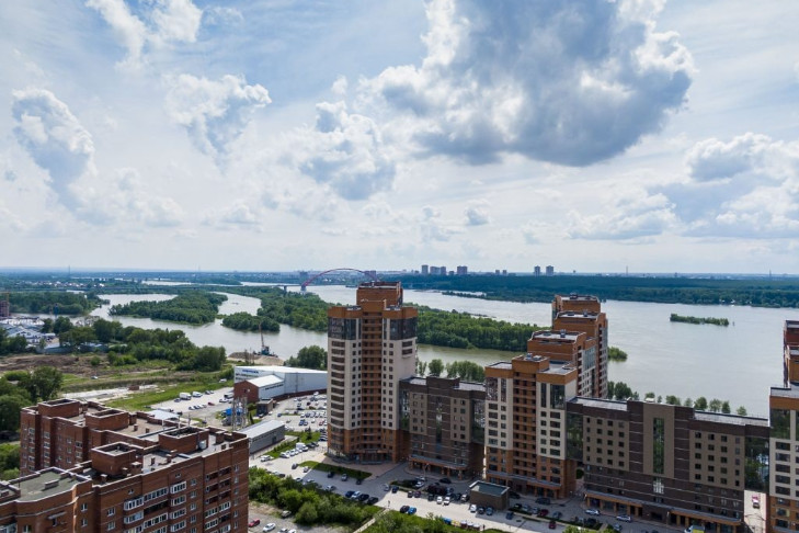 ВТБ выдал первую ипотеку с господдержкой на новых условиях в Новосибирске