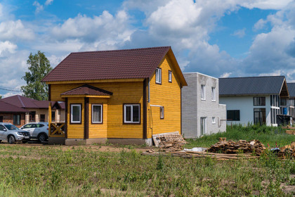 Сбер выдал около 900 ипотек на строительство домов в Сибири