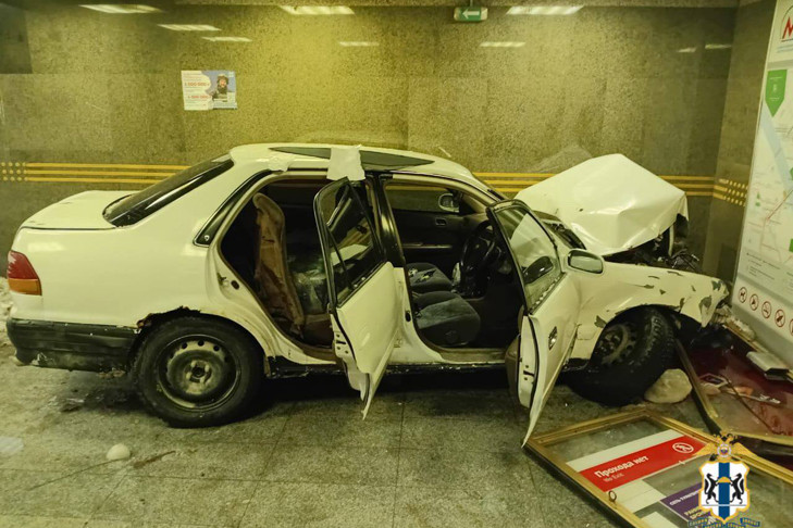 Водителя белого седана из метро «Золотая Нива» арестовали на 7 суток