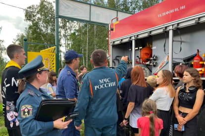 В Татарском районе успешно спасли детей от пожара