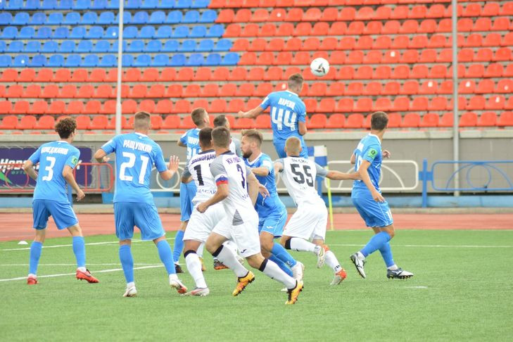ФК «Новосибирск» не смог победить «Челябинск» в первом матче сезона